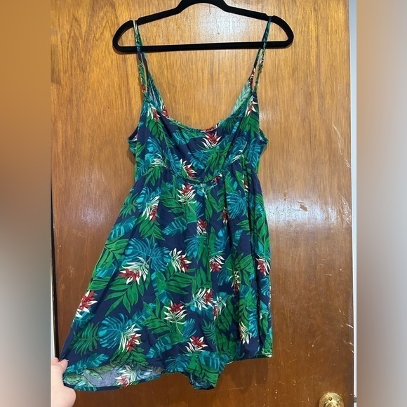 Bloom chic green floral romper size 2XL - Picture 13 of 14